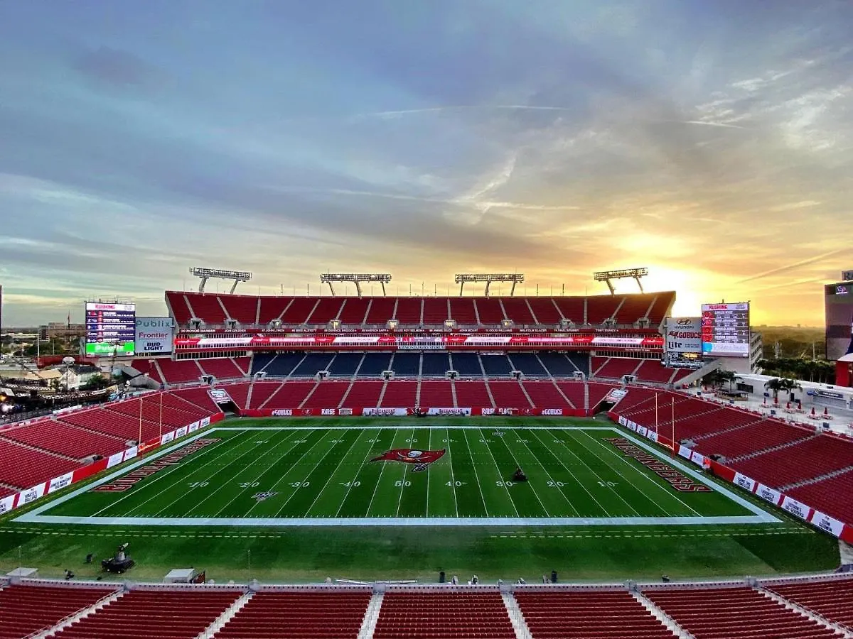 Tropical Casita In Tampa Near Airport And Raymond James Stadium 0*,  United States