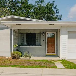 Holiday home Cozy 3bdr In The Heart Of, Tampa